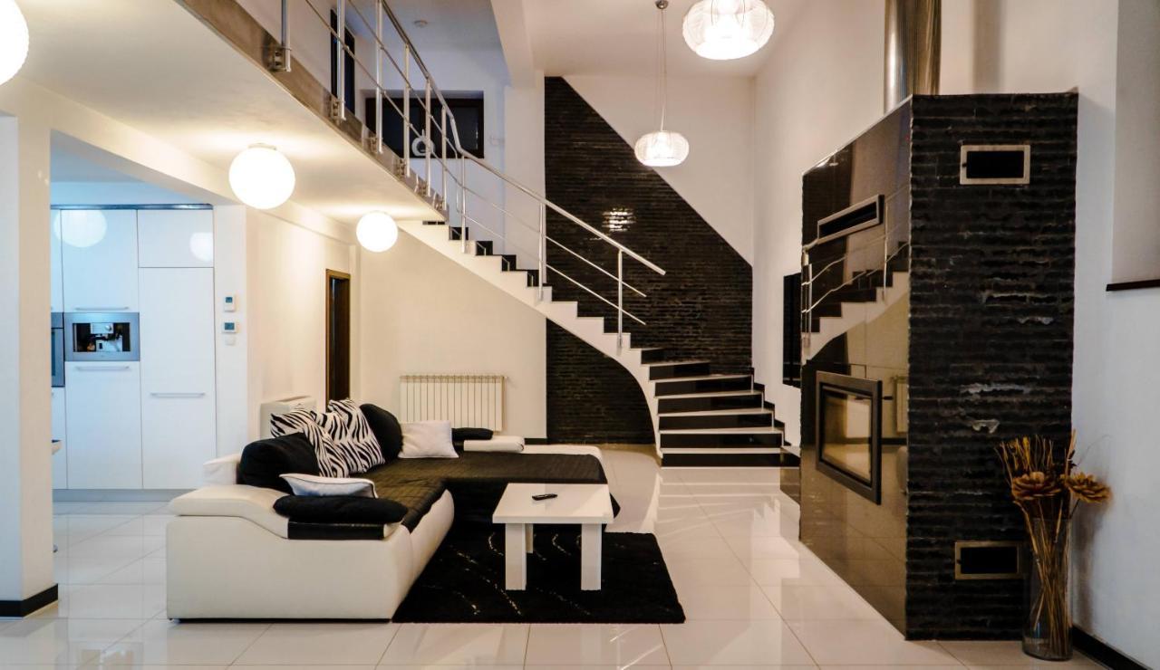 Vila Carolina Apulum Villa Gyulafehérvár Kültér fotó