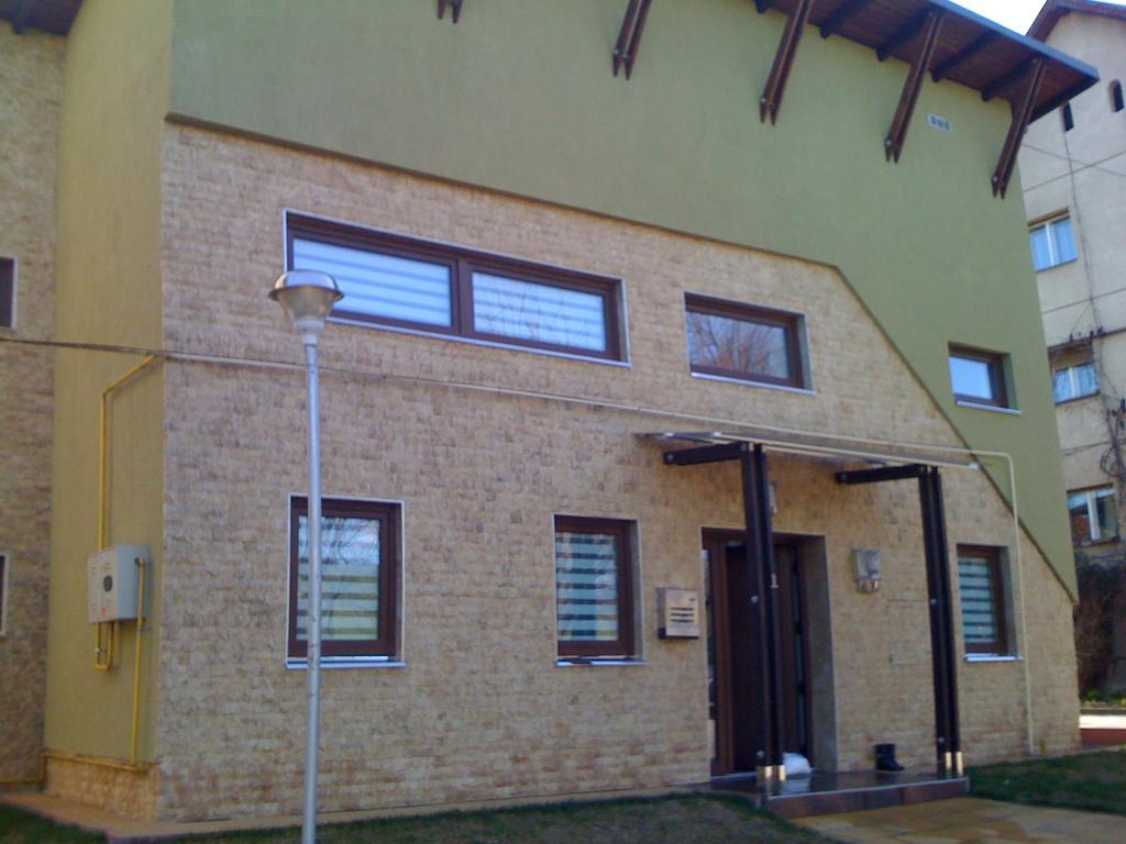 Vila Carolina Apulum Villa Gyulafehérvár Kültér fotó